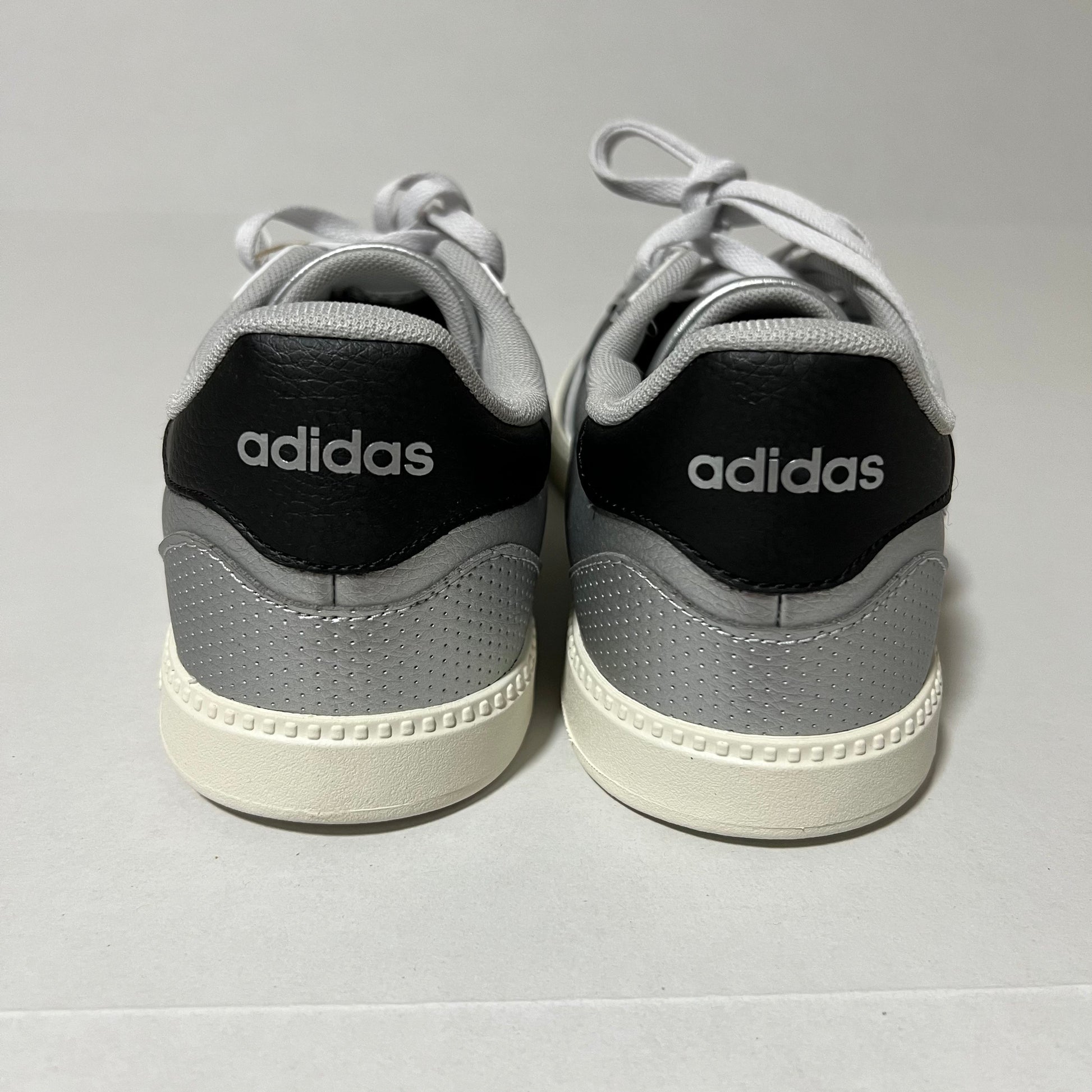 adidas Breaknet Sleek Women's Sport Shoes - Silver, Size 8.5