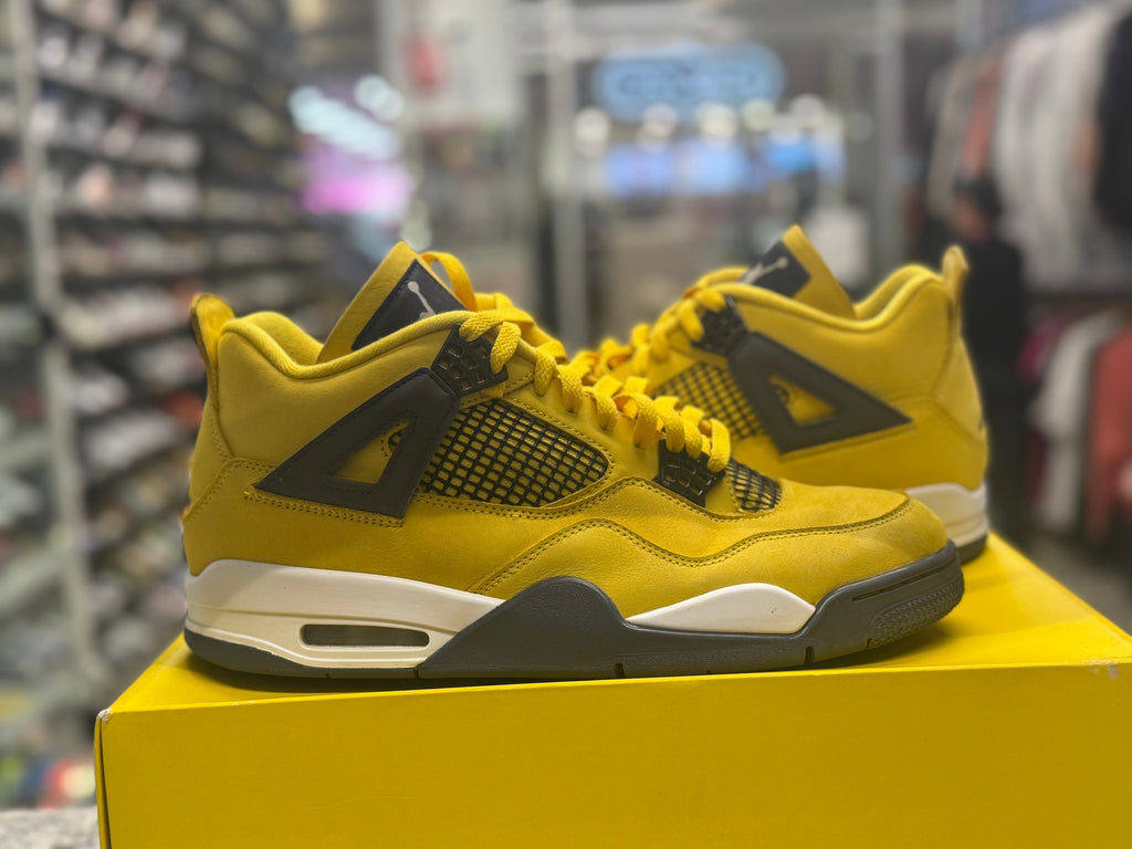 PRE OWNED Air Jordan Retro 4 “Lightning" 2021