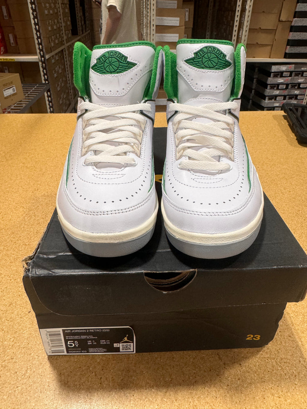 PRE OWNED Air Jordan Retro 2 Lucky Green (GS) *Conditional*