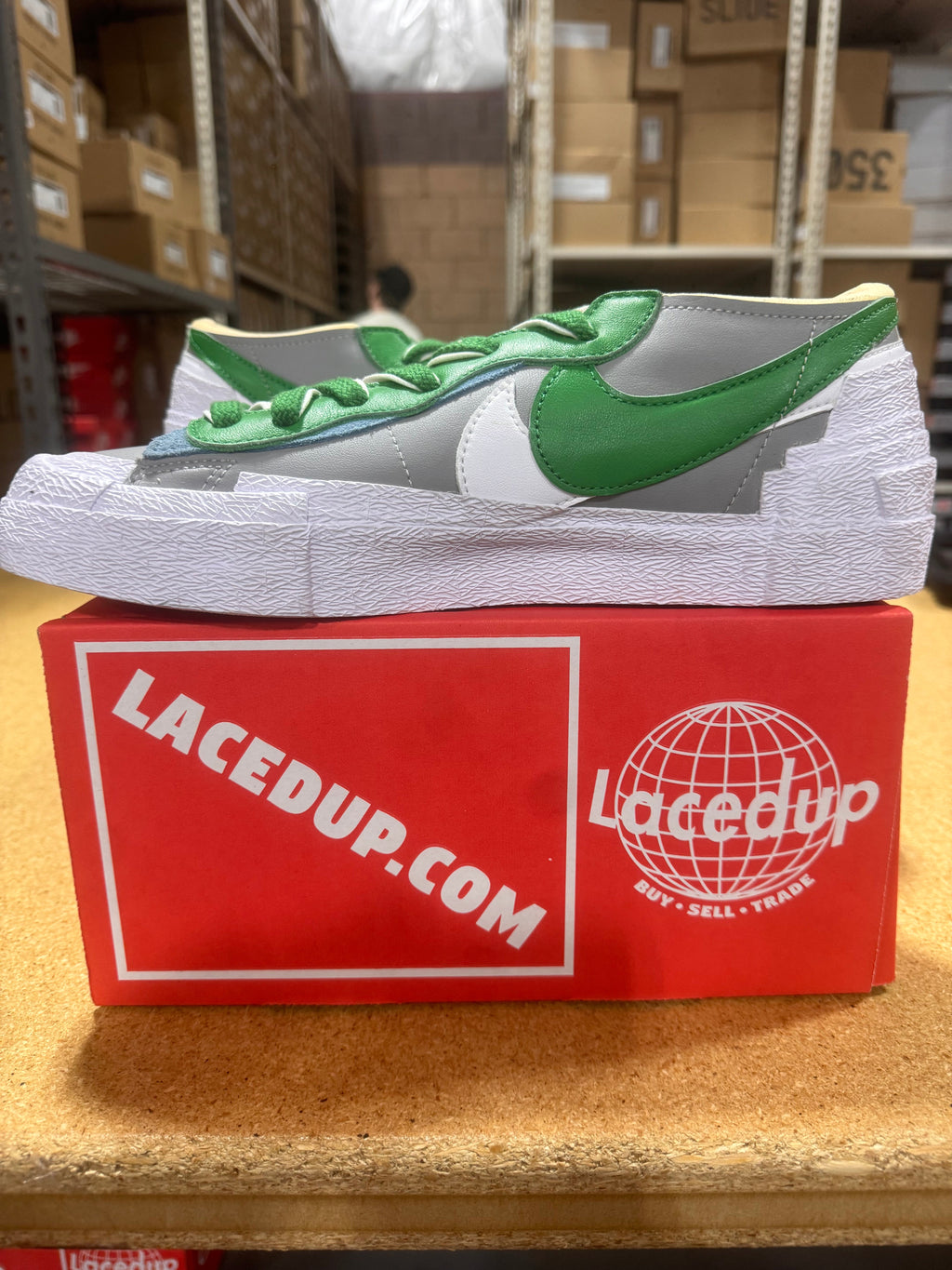 PRE OWNED Nike Blazer Low sacai Medium Grey Classic Green *Conditional*
