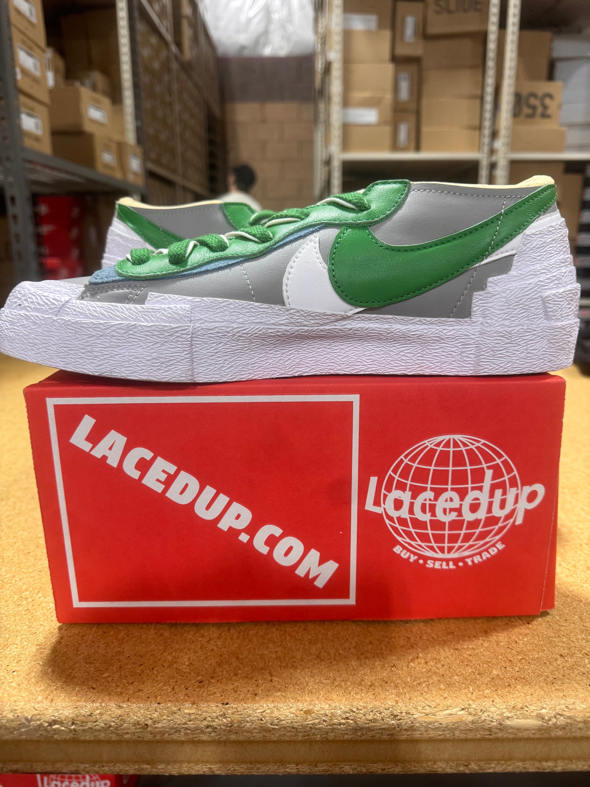 PRE OWNED Nike Blazer Low sacai Medium Grey Classic Green *Conditional*