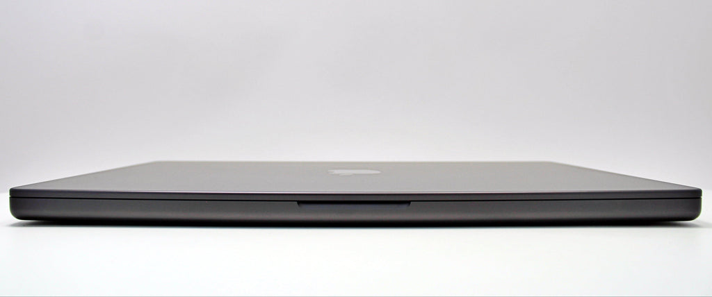 MacBook Pro (2023) 16-inch – Apple M3 Max 40-Core GPU – 128GB RAM 2TB SSD | 35 Cycles