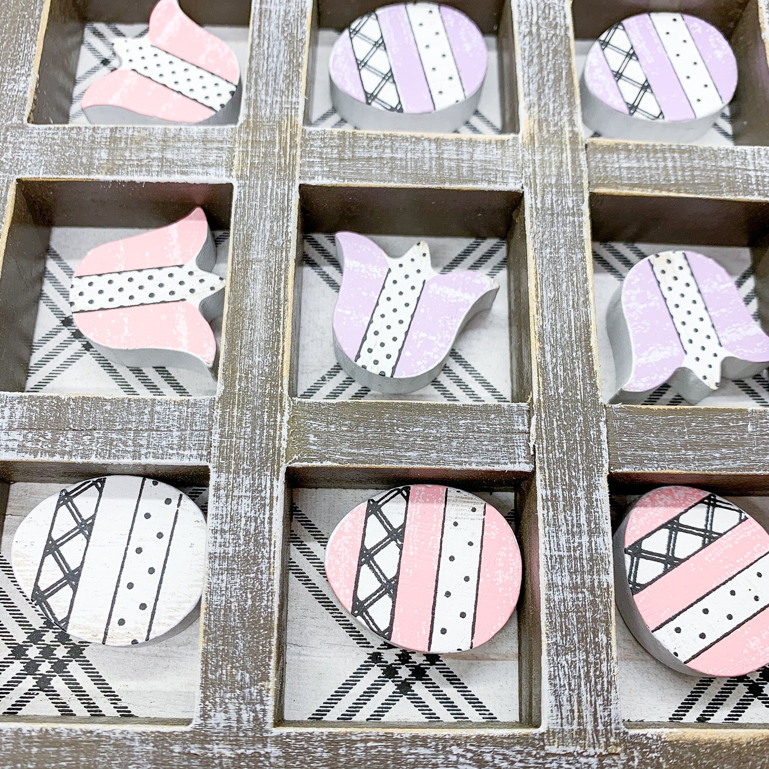 Easter Spring Tic Tac Toe Wooden Game Decor Set Tulip & Egg Pieces - 2 Sizes