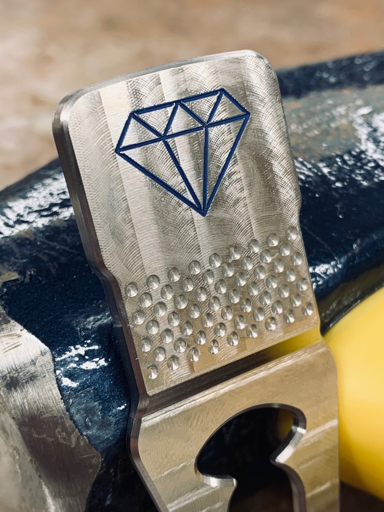 Diamond Concept Divot Tool