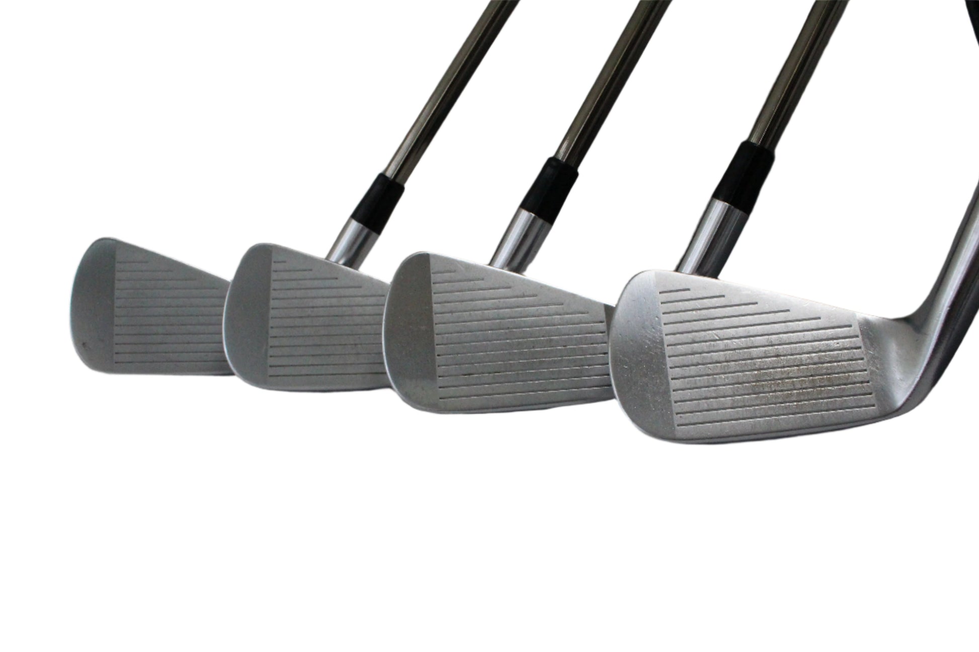 Pre-Owned Miura Cb-302: Iron Set (4-PW, GW) W/ Recoil ESX 460 f3 (Regular)  Graphite Shaft (Average)