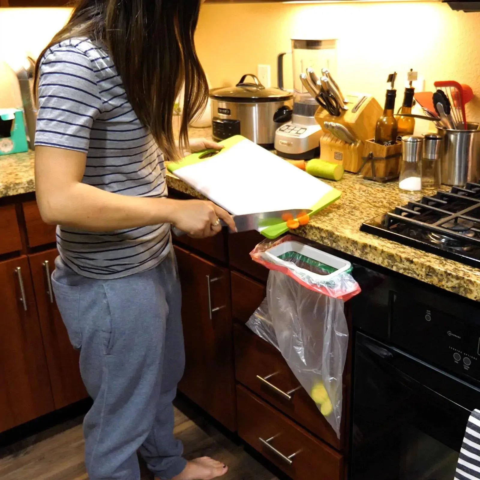 Kitchen Clip-On Trash Bag Rack