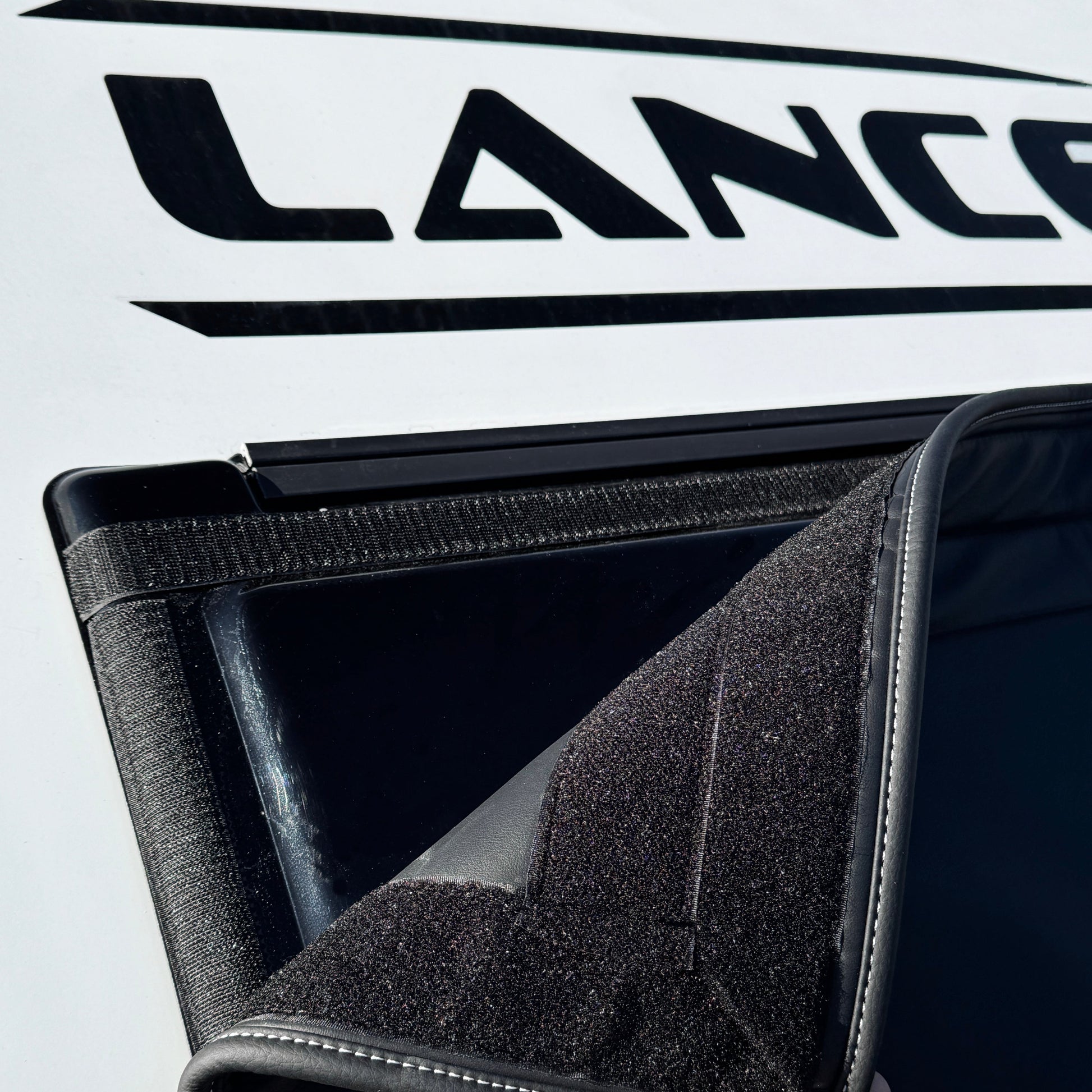 RV Shady for Lance 2022-2026 (Vertical Acrylic)