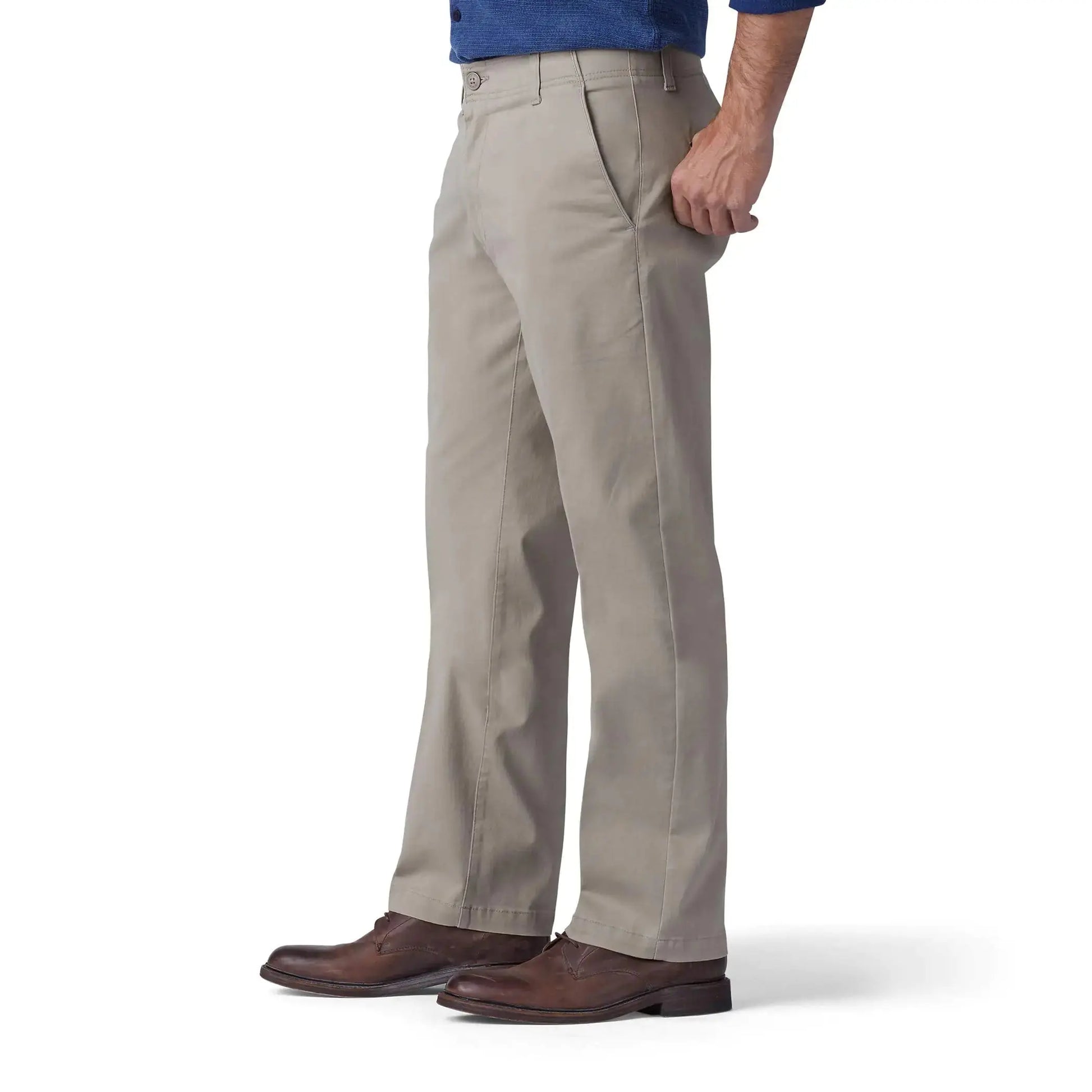 Lee Men's Extreme Motion Flat Front Regular Straight Pant