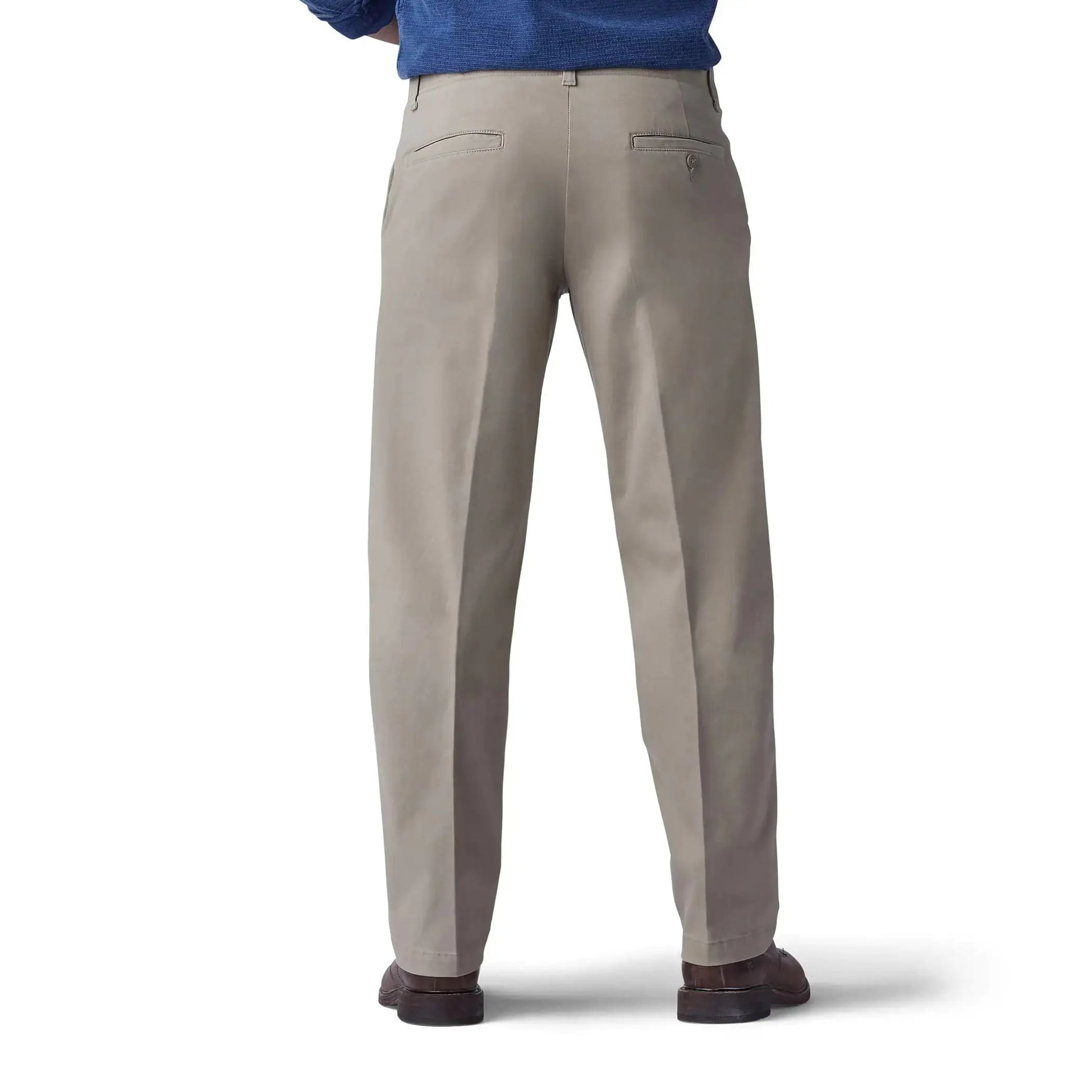 Lee Men's Extreme Motion Flat Front Regular Straight Pant