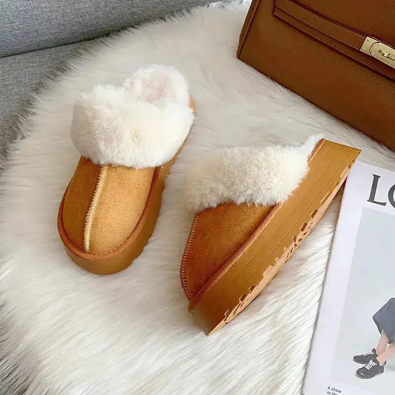 Luxurious Fur Slippers – Ultimate Comfort & Style