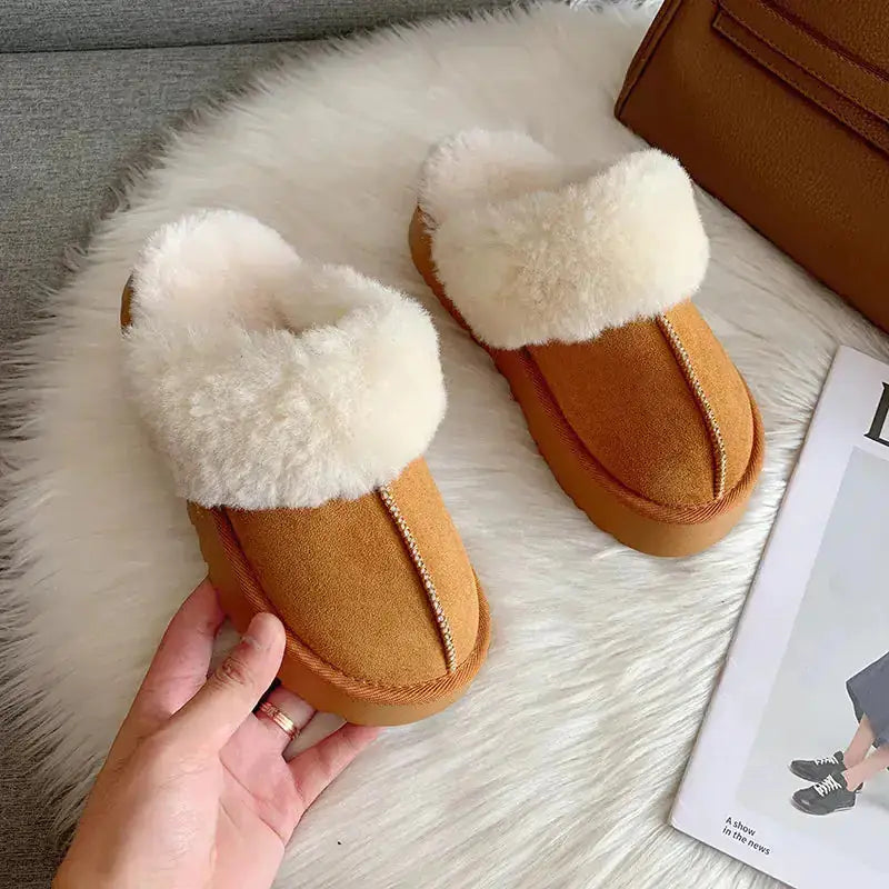 Luxurious Fur Slippers – Ultimate Comfort & Style