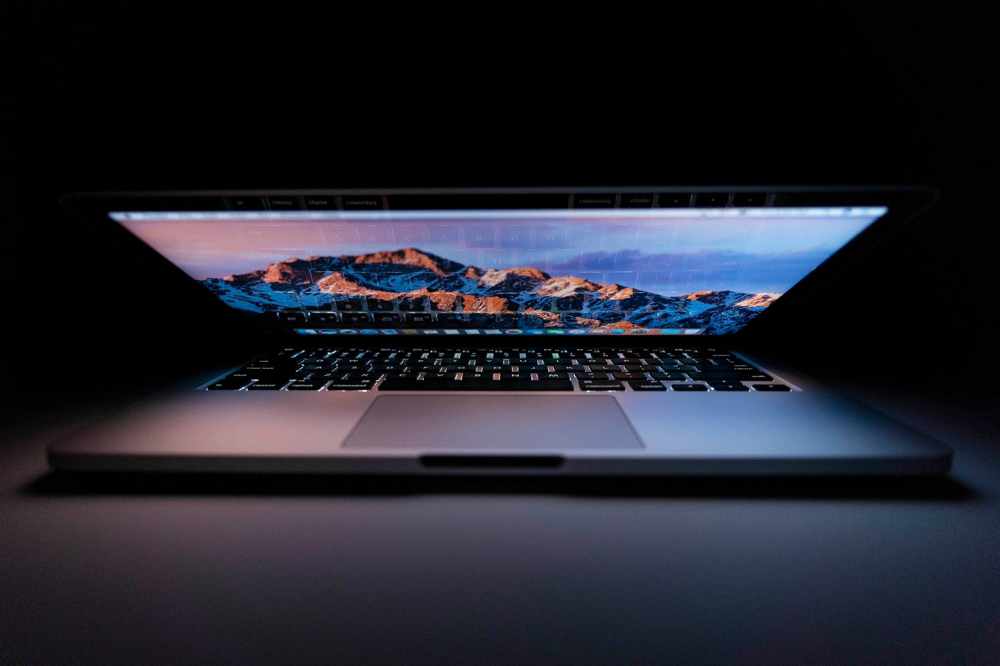 MacBook Pro (2015) 13-inch – Intel Core i5 2.7GHz – Iris Graphics 6100
