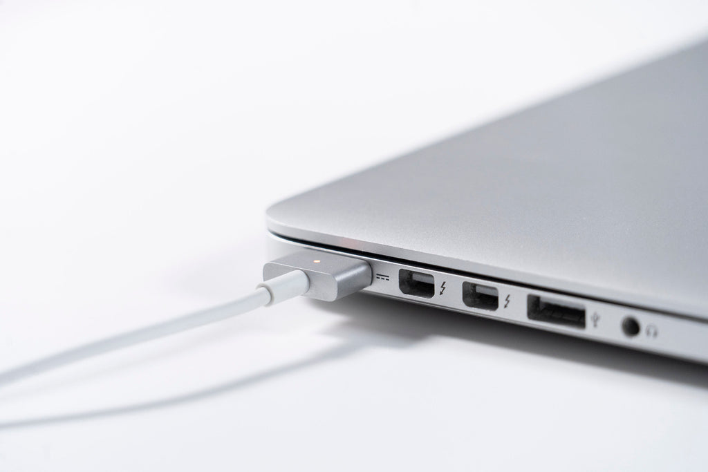 Apple Macbook Pro (Early 2013) 15-inch 2.4 GHz 8GB RAM 2TB SSD - Silver