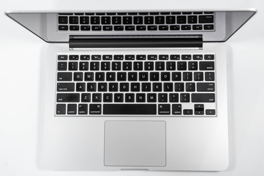 MacBook Pro (2015) 13-inch – Intel Core i7 3.1GHz – Iris Graphics 6100