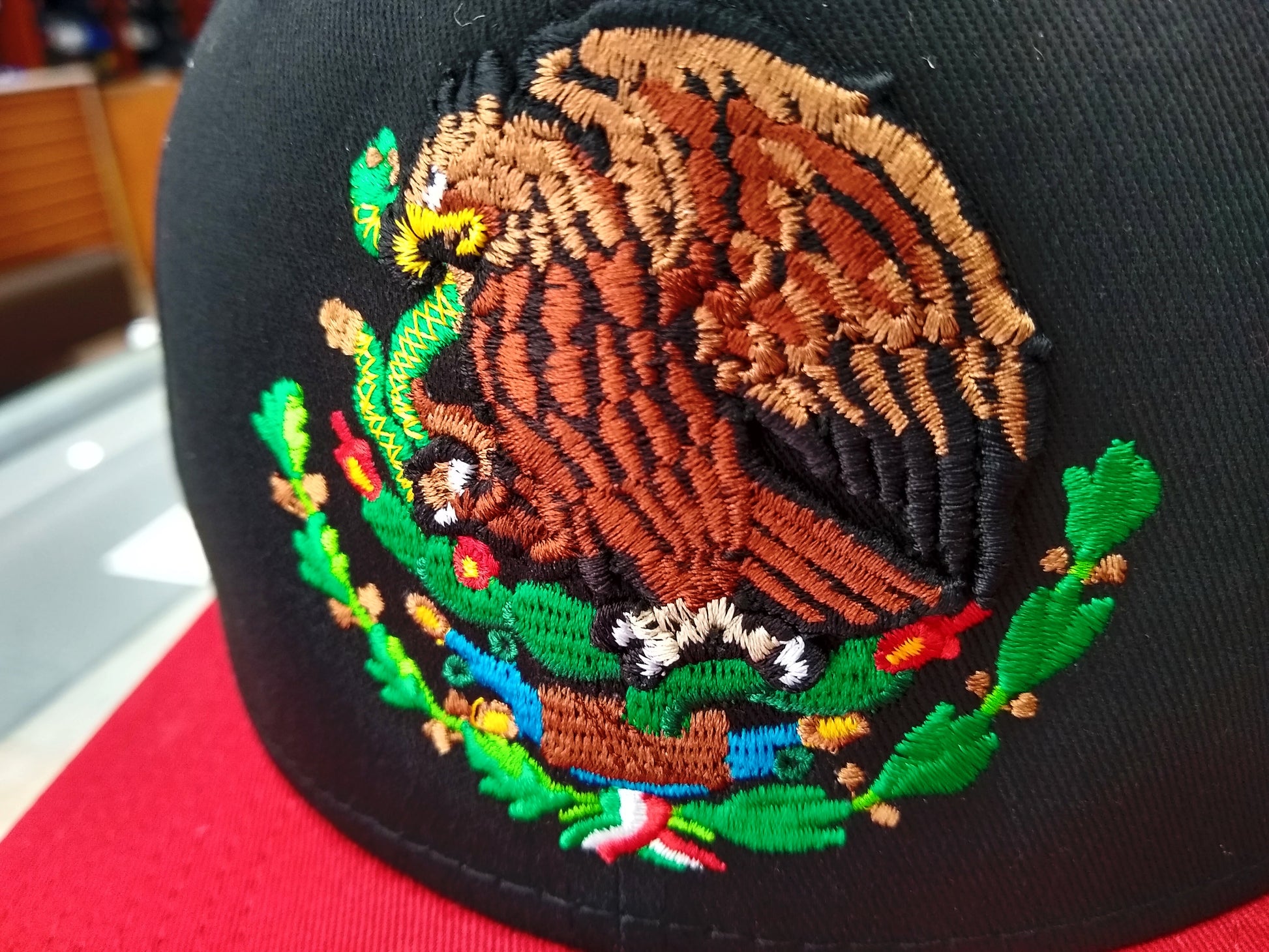 New Era SnapBack Mexican Bull Logo Black - Red Hat