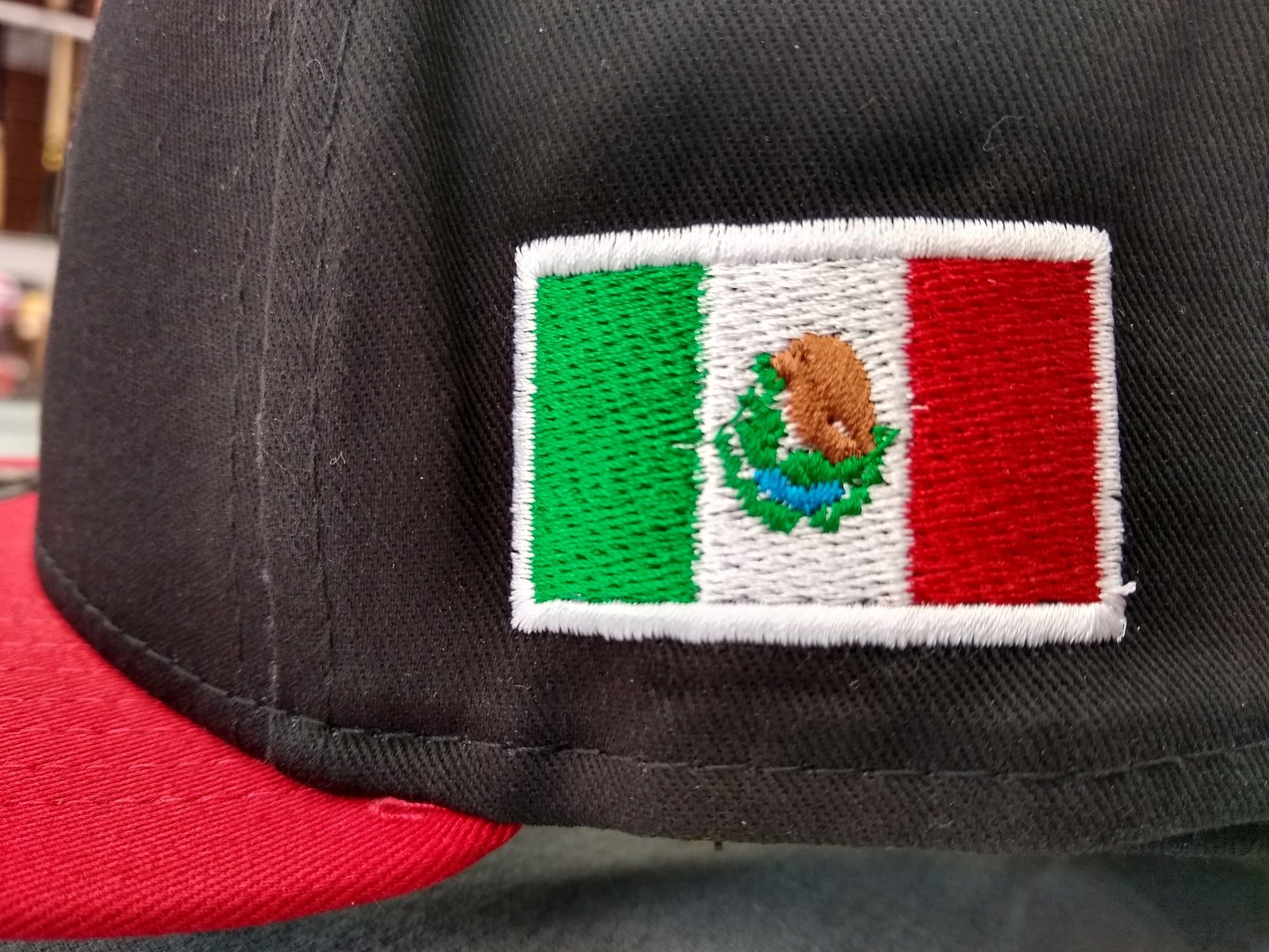 New Era SnapBack Mexican Bull Logo Black - Red Hat
