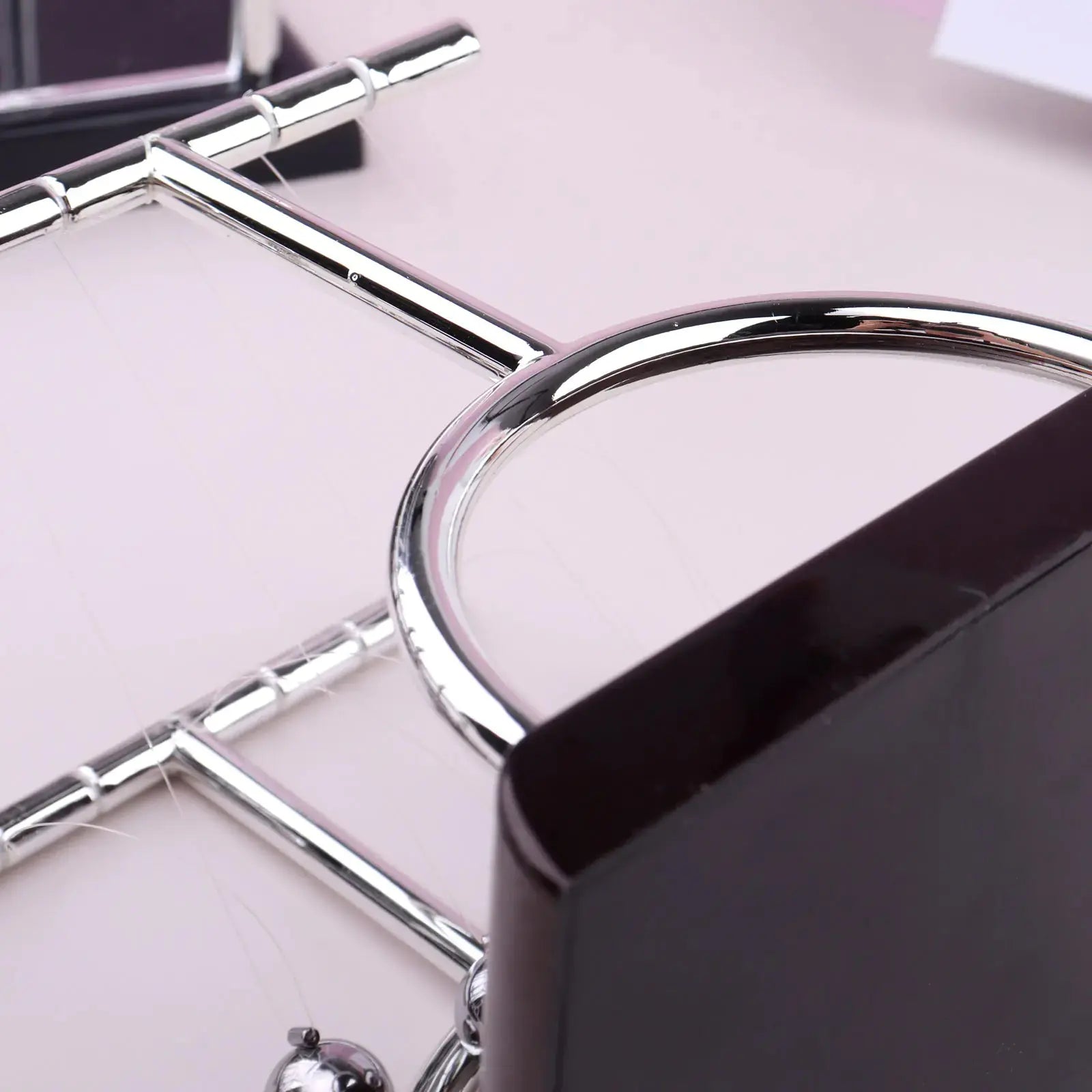 Newton's Pendulum Desk Toy