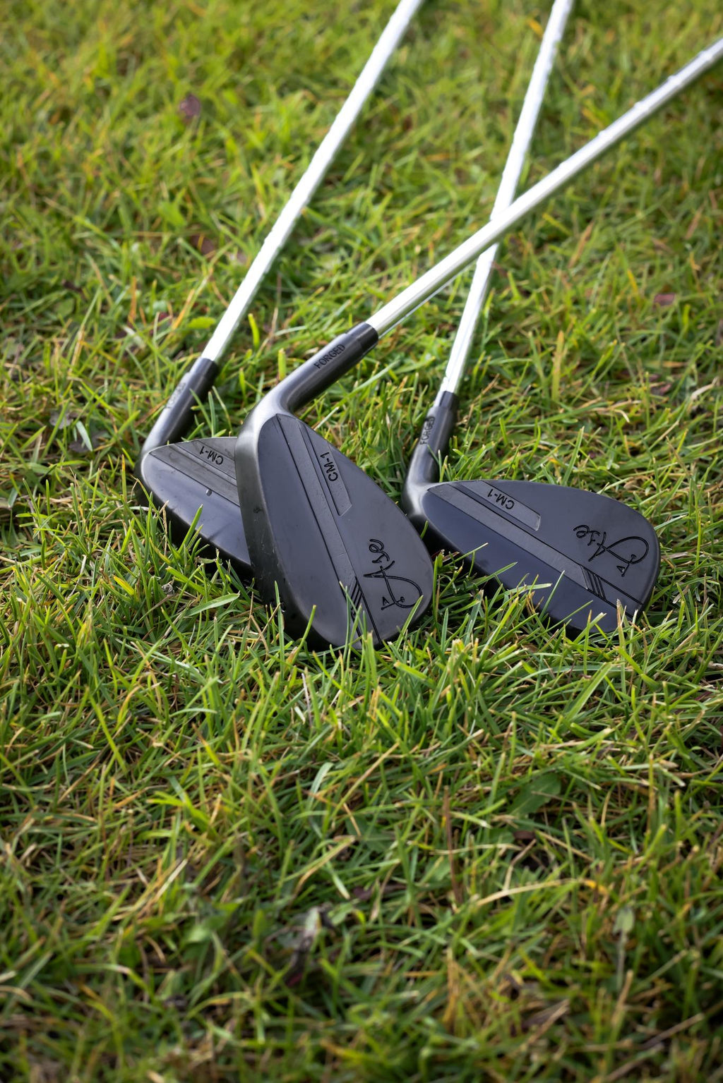 Ase BLACKOUT 3-Piece Wedge Set (52,56,60)