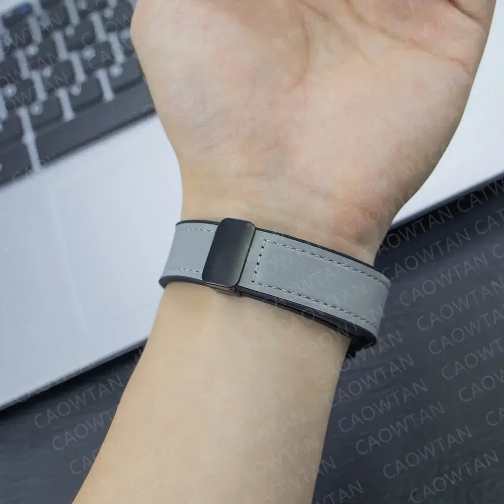Garmin Soft Leather Band - Magnetic Buckle QuickFit Design
