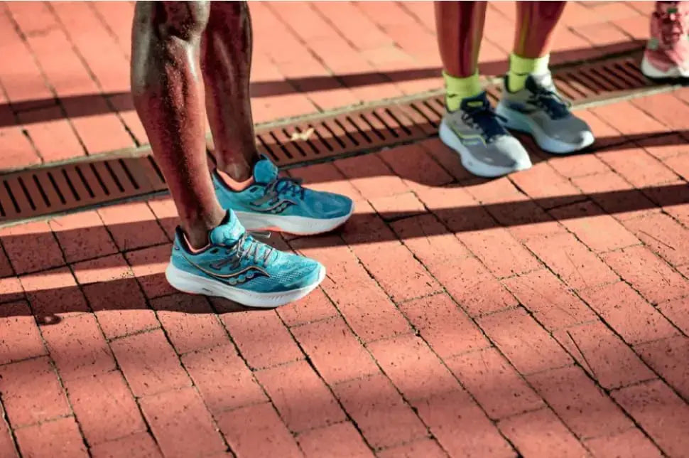 Saucony Men's RunDry Bolt Performance No-Show Socks (6 Pairs) - Grey/Black, M-XXL