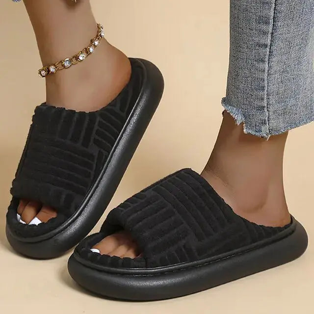 Stylish & Cozy Winter Women Slippers – Ultimate Comfort