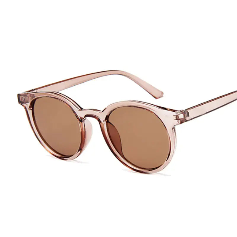 Stylish & Protective Sunglasses for Women – Elevate Your Look