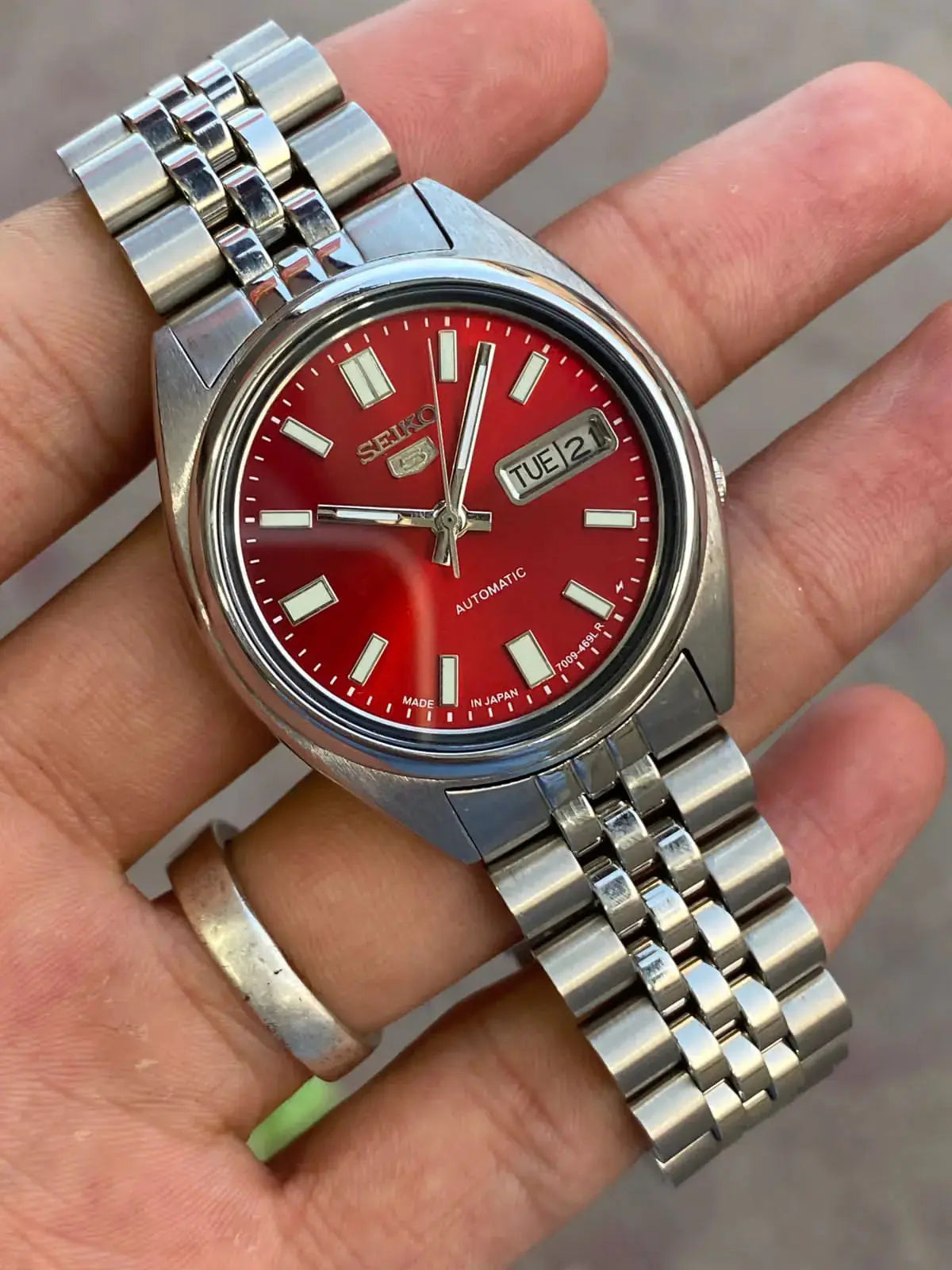 Timeless Luxury Men's Watch – Precision & Elegance