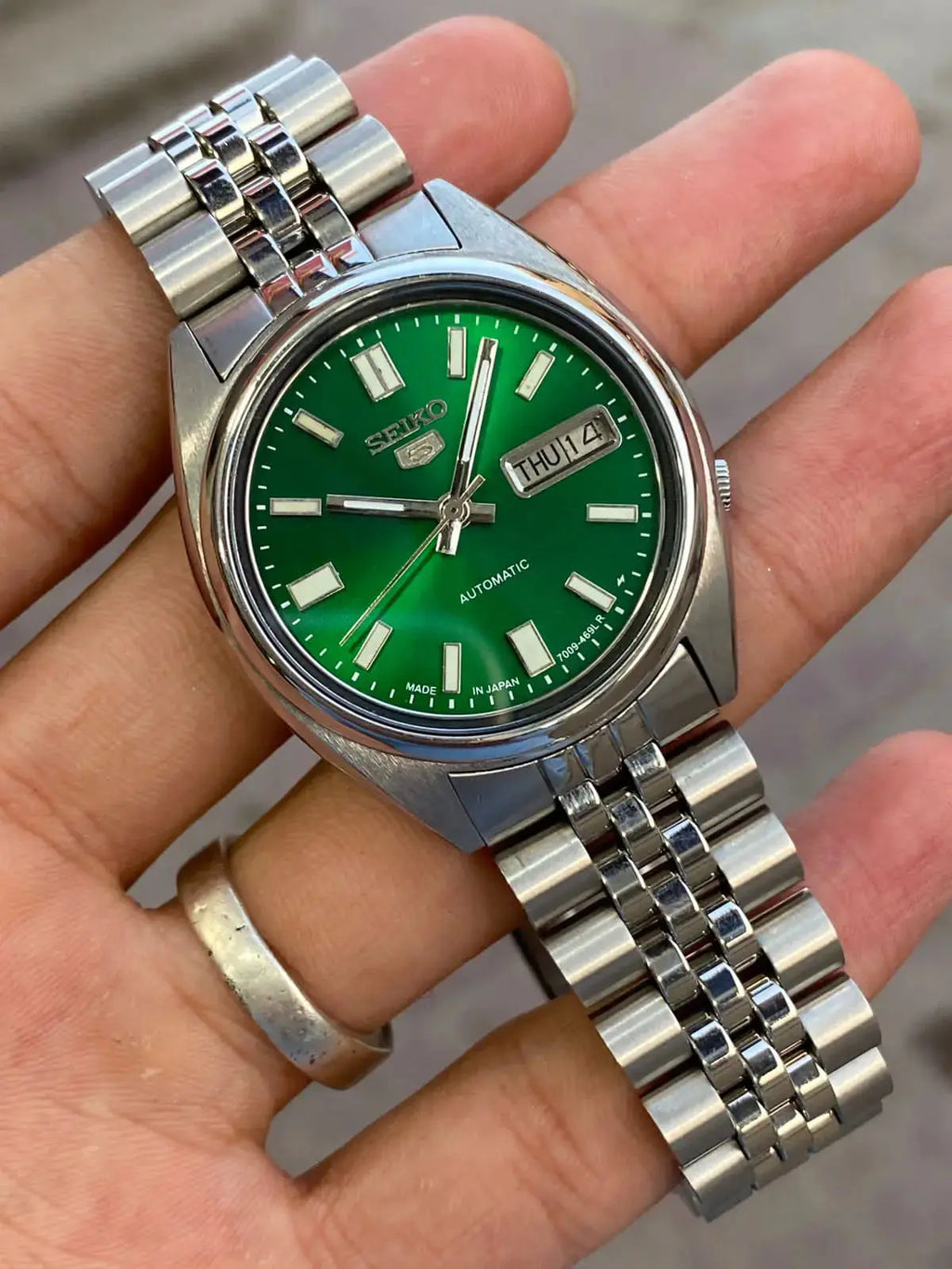 Timeless Luxury Men's Watch – Precision & Elegance