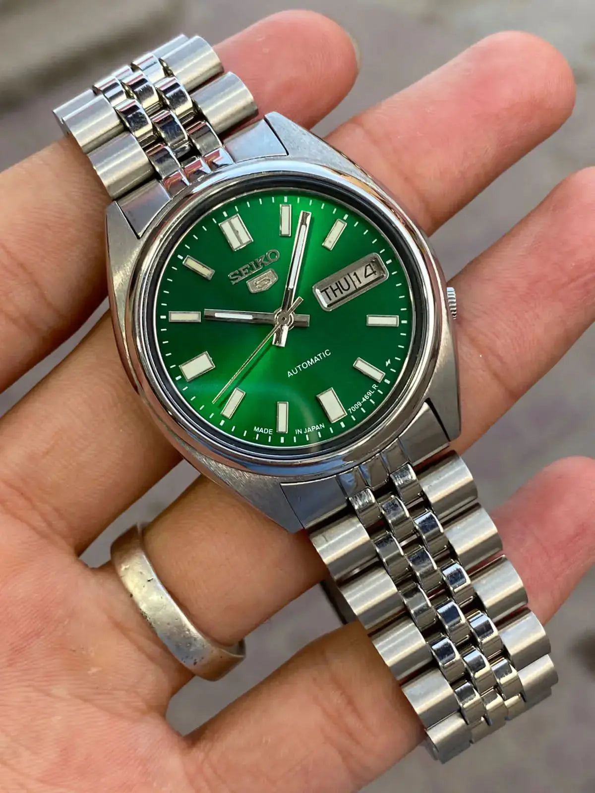 Timeless Luxury Men's Watch – Precision & Elegance