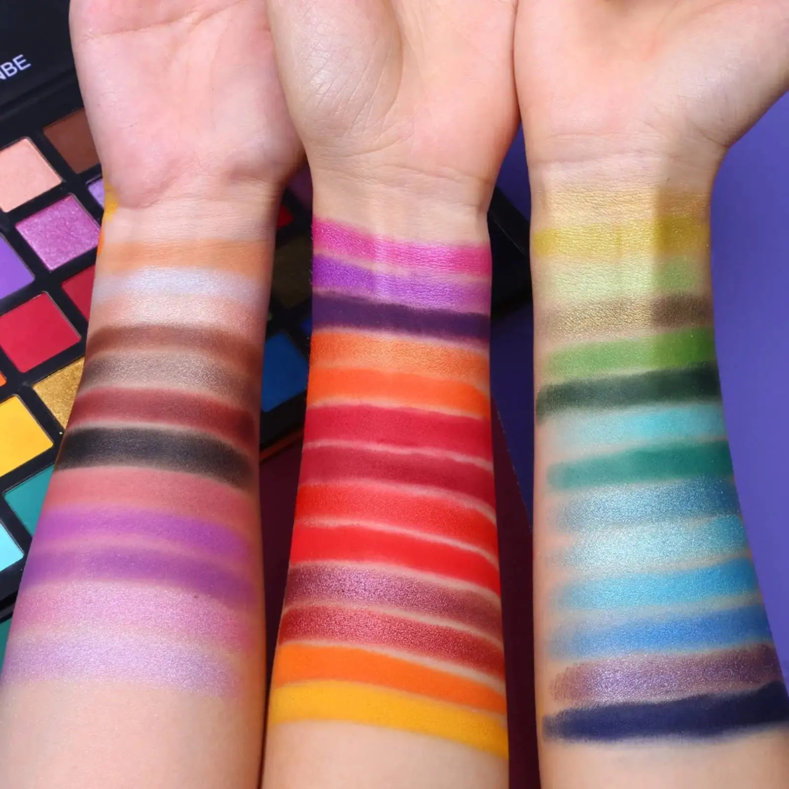 UCANBE Spotlight Eyeshadow Colorful Powder