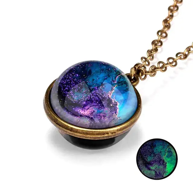 Universe Pendant Necklace – A Touch of Cosmic Elegance