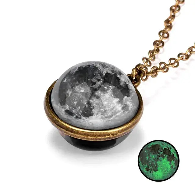 Universe Pendant Necklace – A Touch of Cosmic Elegance