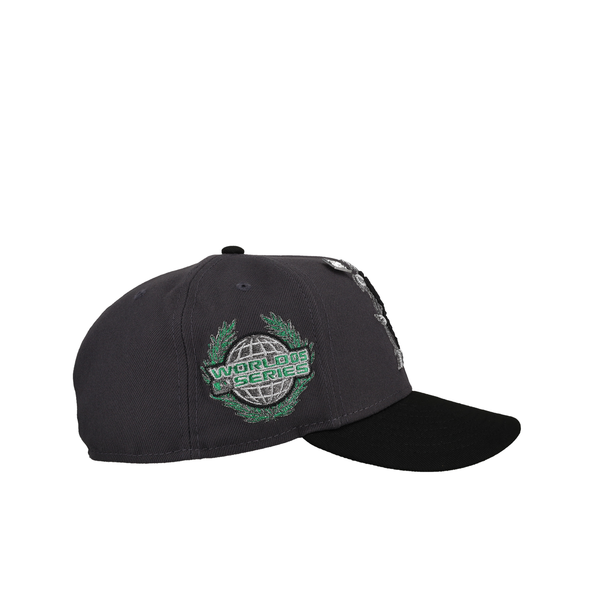 Chicago White Sox 2005 WS Laurel Wreath (Graphite/Black) Metallic 59Fifty Fitted Hat