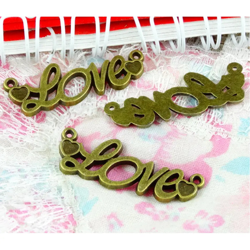 Zinc Alloy Antique Bronze Plated Pendant