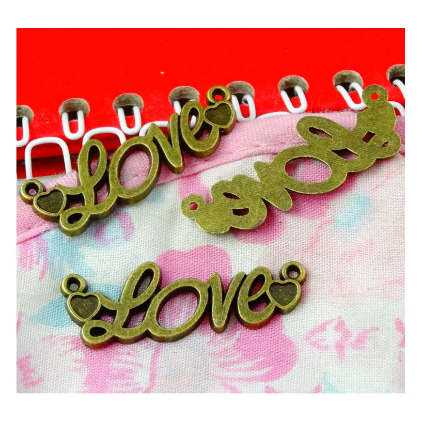 Zinc Alloy Antique Bronze Plated Pendant