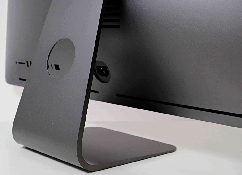 iMac Pro (2017) 27-inch 5K – Intel 10-Core Xeon W – 128GB RAM 2TB SSD • Radeon Pro Vega 56