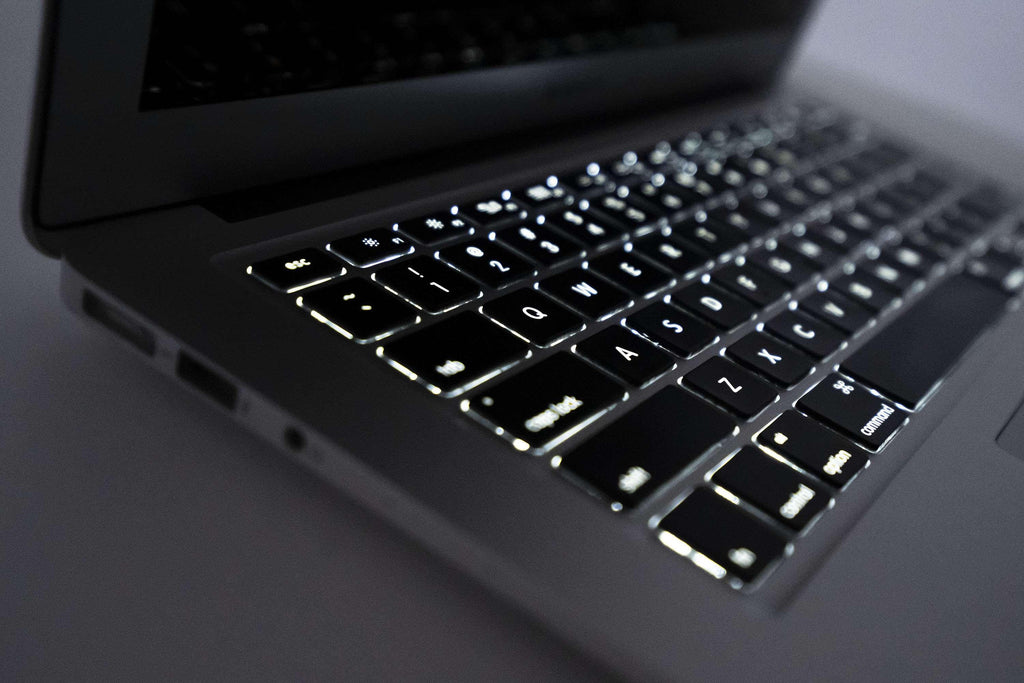 Apple MacBook Air 13-inch (Mid 2012) 1.8GHz i5 8GB RAM