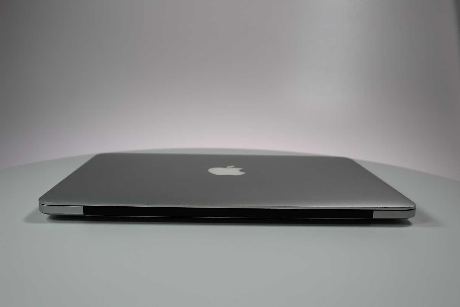 Apple MacBook Pro 13-inch 2013 2.6GHz Core i5 8GB RAM Integrated Graphics (Wear & Tear Special)