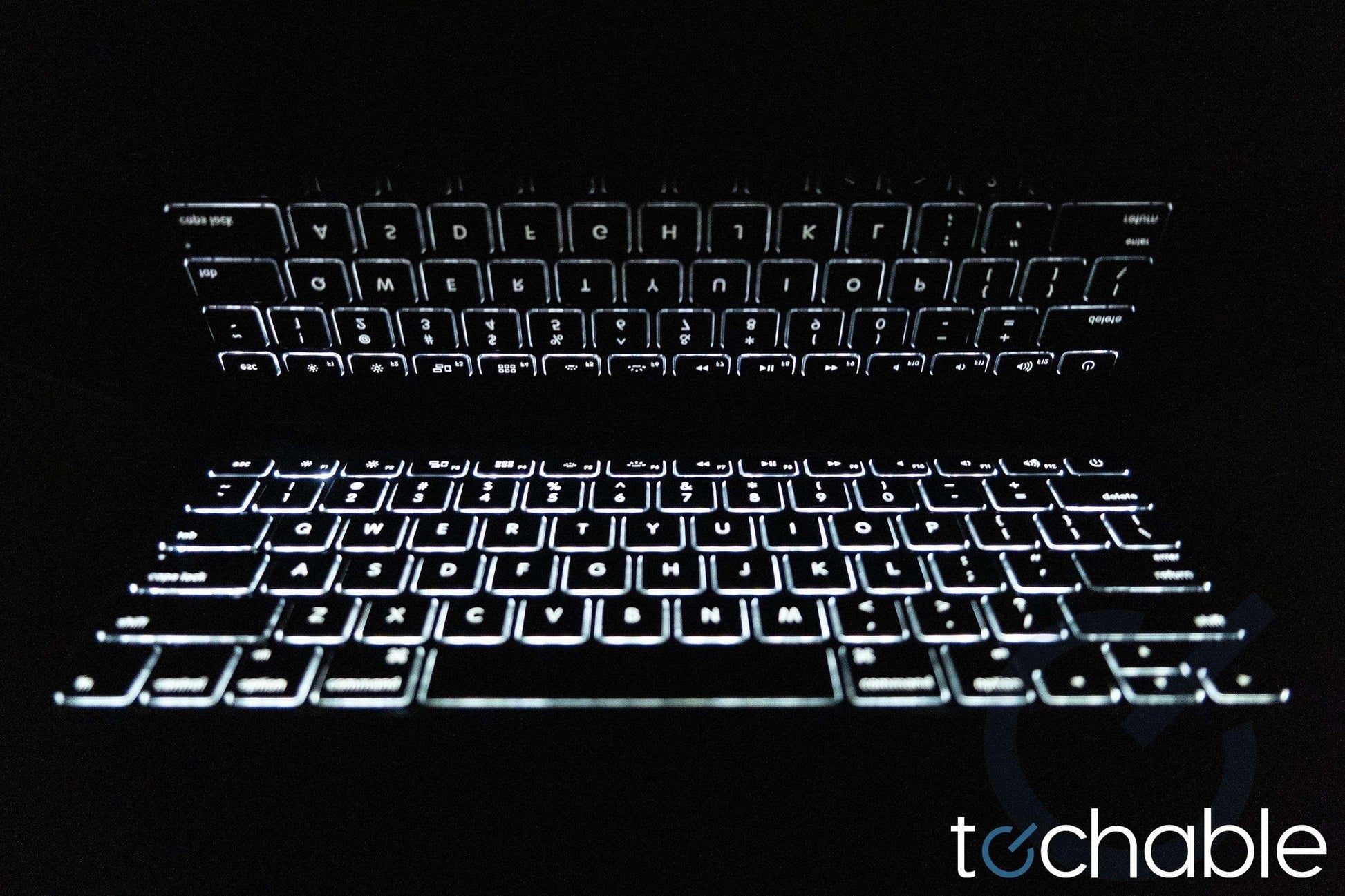 MacBook Pro (Early 2015) 13-Inch - 2.7GHz Core i5 - 16GB RAM - 1TB SSD