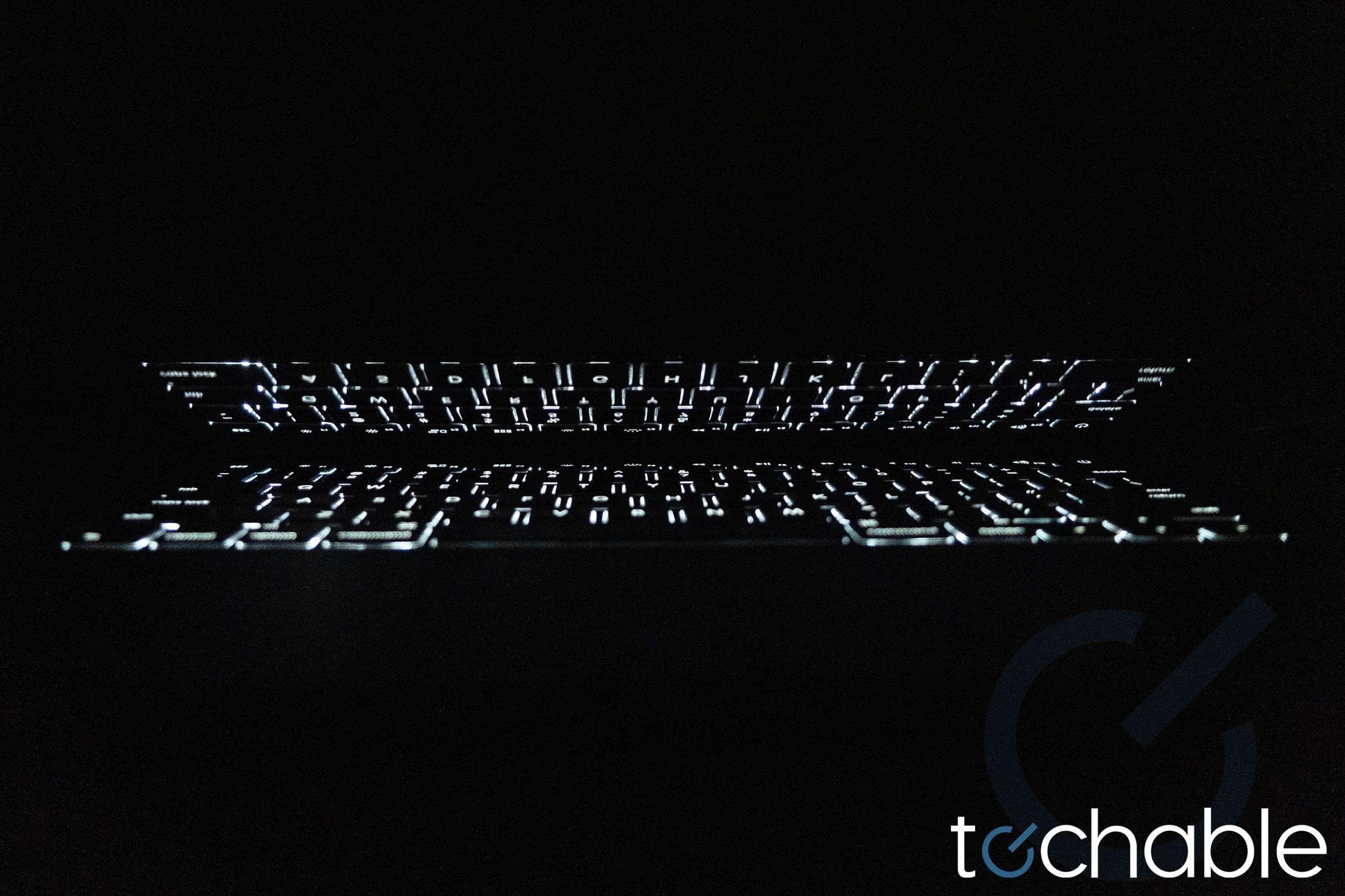MacBook Pro (Early 2015) 13-Inch - 2.7GHz Core i5 - 16GB RAM - 2TB SSD