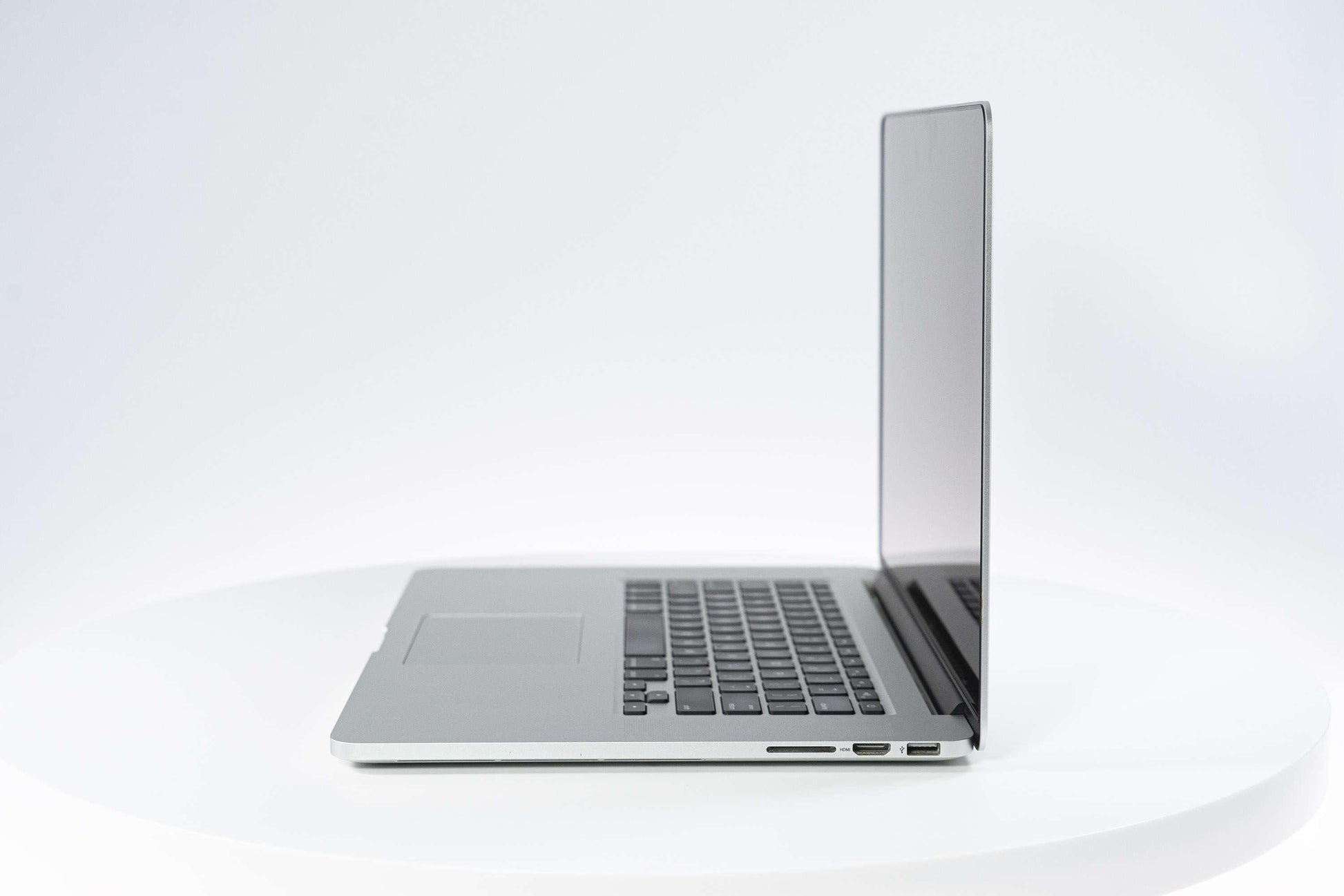 Apple MacBook Pro 15-inch 2013 2.6GHz Core i7 16GB RAM Dual GPU (Wear & Tear Special)