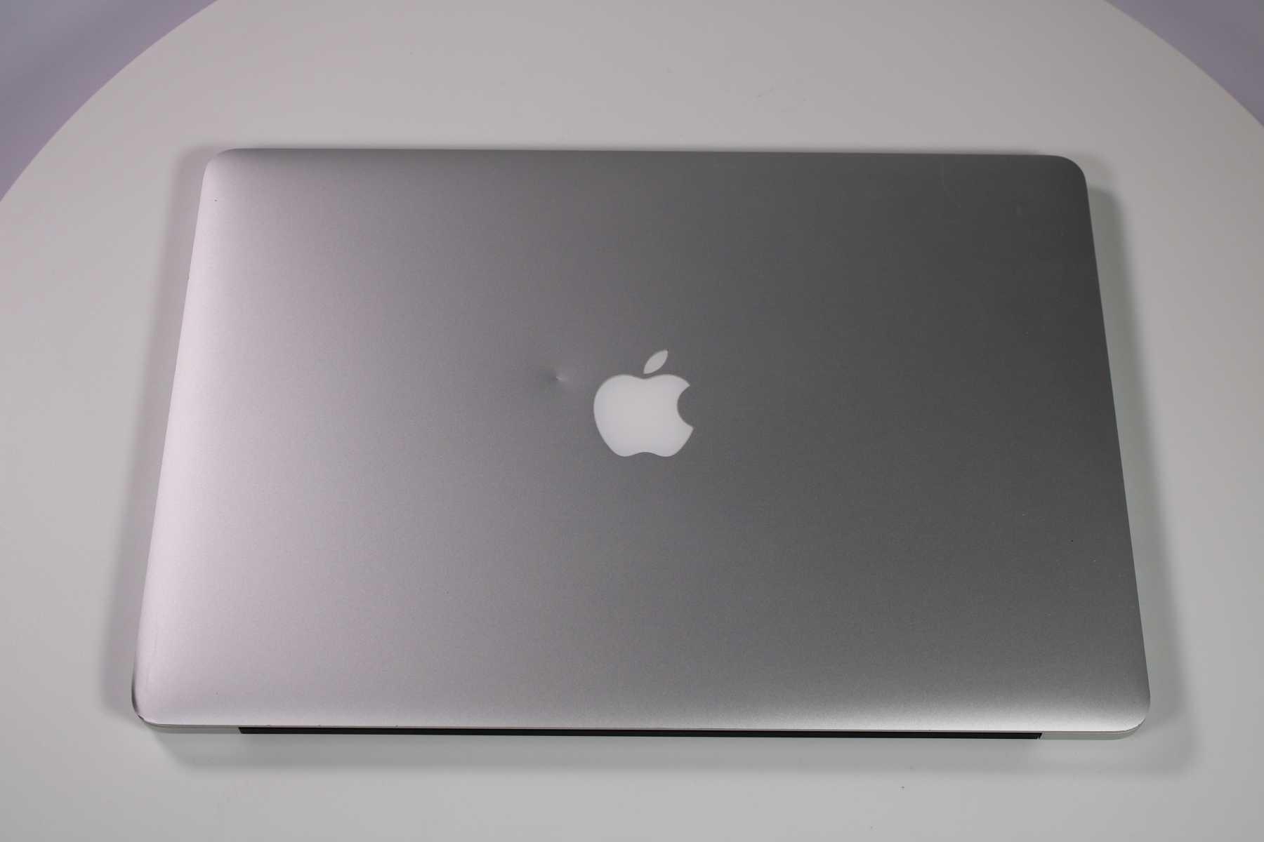 Apple MacBook Pro 15-inch 2013 2.8GHz Core i7 16GB RAM Dual GPU (Wear & Tear Special)