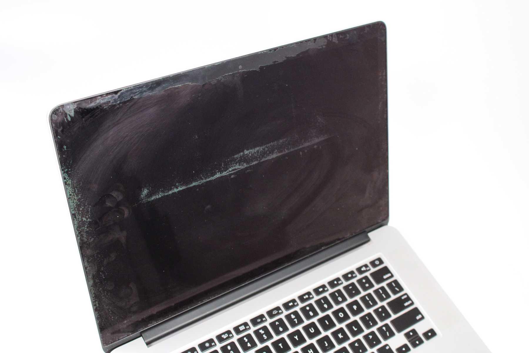 Apple MacBook Pro 15-inch 2013 2.8GHz Core i7 16GB RAM Dual GPU (Wear & Tear Special)