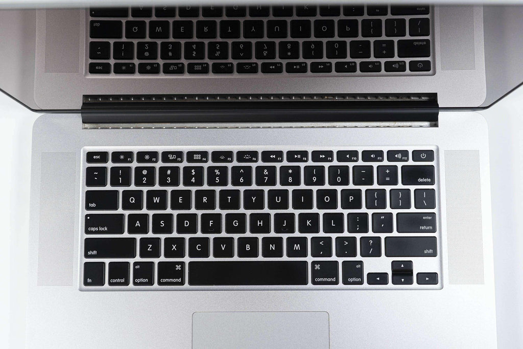 Apple MacBook Pro 15-inch 2013 2.8GHz Core i7 16GB RAM Dual GPU (Wear & Tear Special)