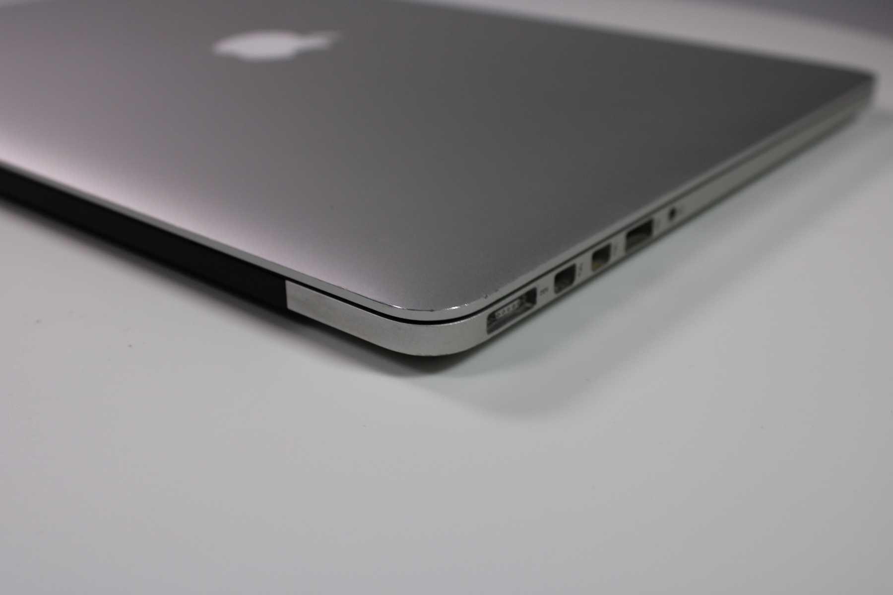 Apple MacBook Pro 15-inch 2013 2.8GHz Core i7 16GB RAM Dual GPU (Wear & Tear Special)