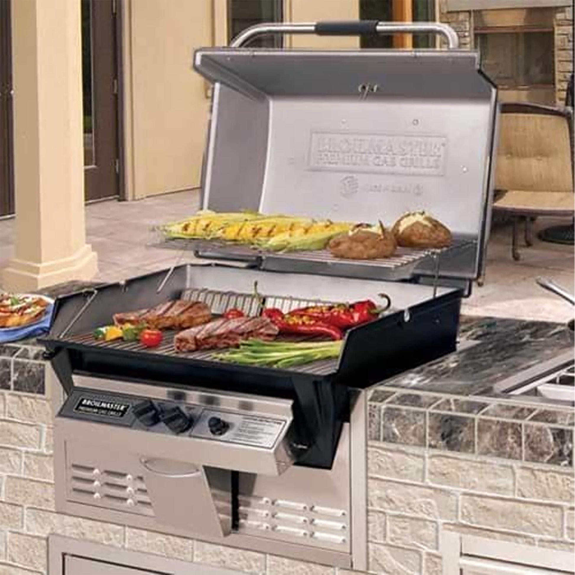 Broilmaster P3X Super Premium Cast Aluminum Gas Grill With Flare Busters, Griddle And Smoker Shutter (SAK98194)