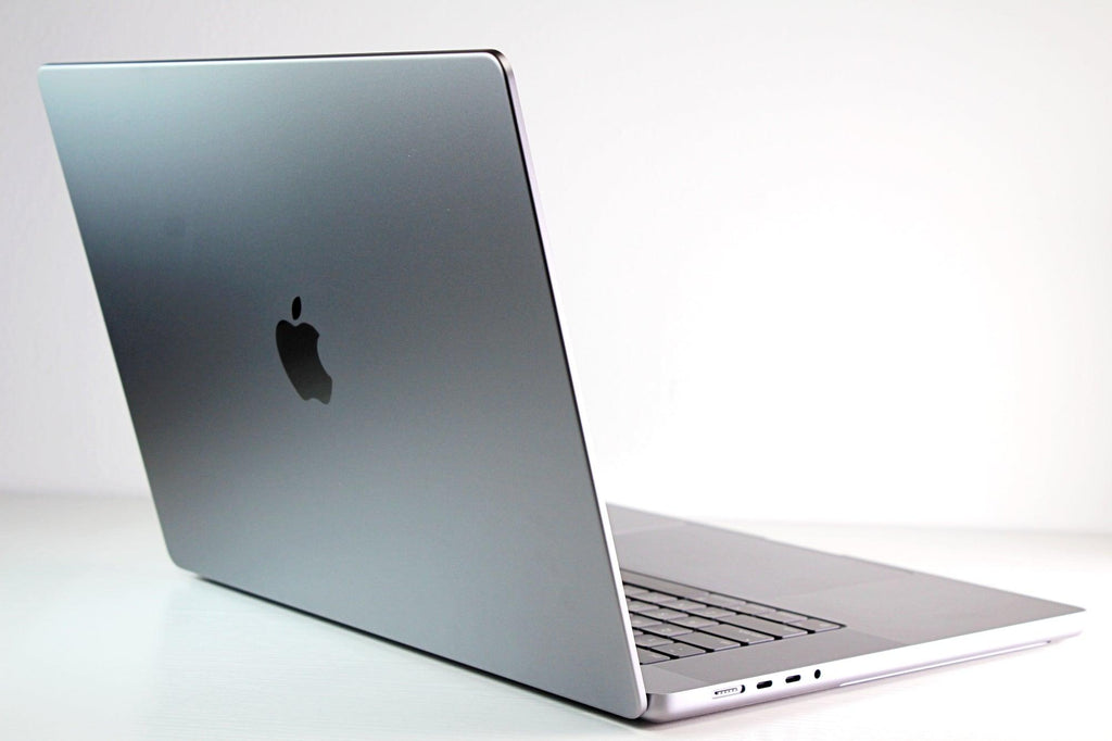 MacBook Pro (2021) 16-inch – M1 Max 10-Core • 32-Core GPU – 64GB RAM 2TB SSD – Space Gray