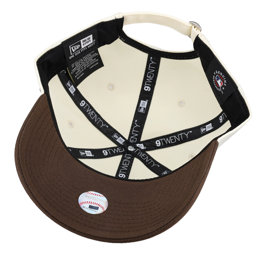 New York Yankees New Era 9Twenty Adjustable Hat (Chrome/Walnut)