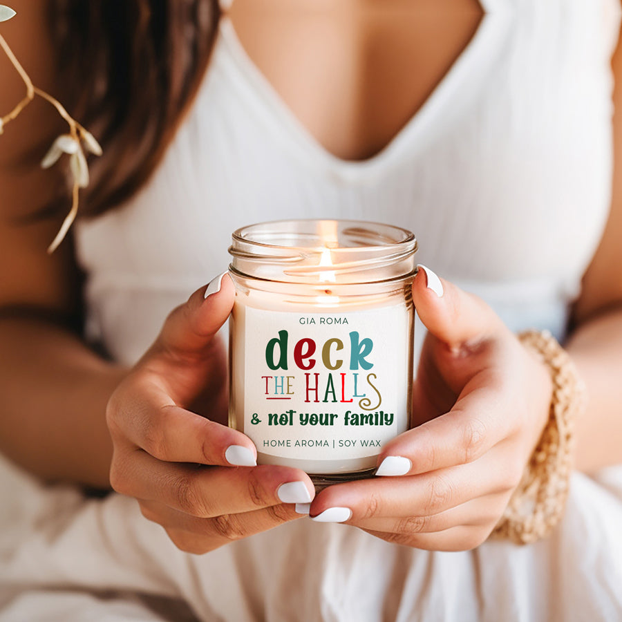 Deck The Halls Holiday Candle 9oz Clove Cinnamon Berry Plum Fir 50hr Burn