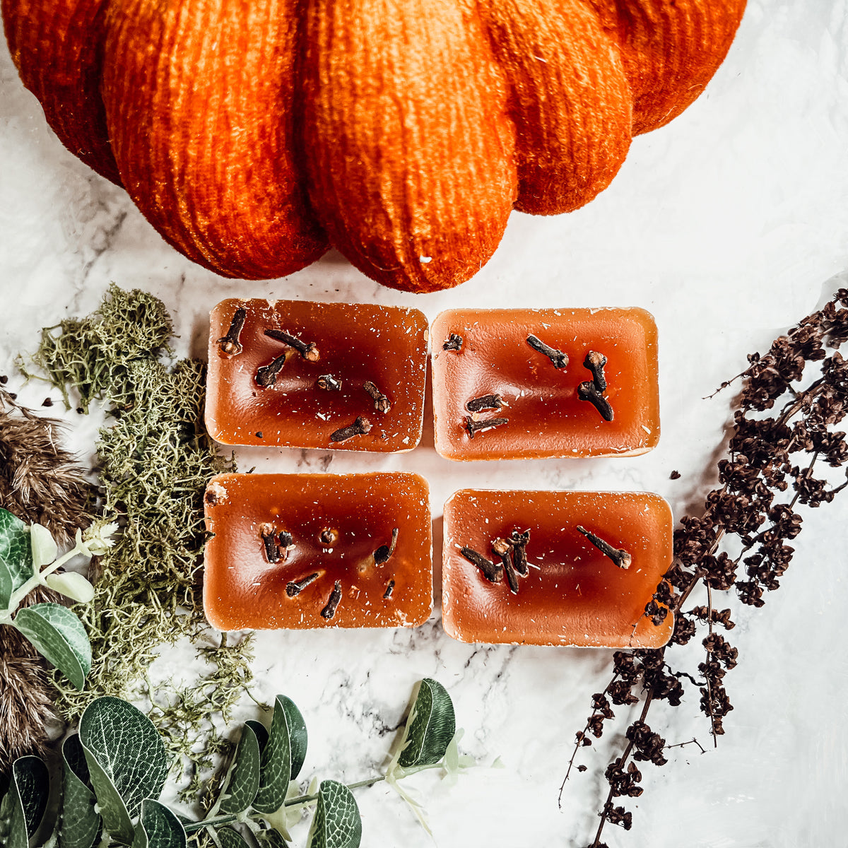 Fall Clove XL Natural Wax Melts 4 Cubes Spicy Cinnamon Clove Autumn Scent